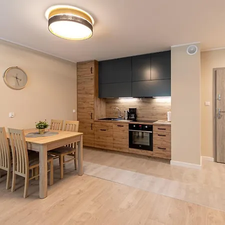 Apartment Trevilles Lesna Furtka- Z Ogrodkiem I Prywatnym Wyjsciem Do Lasu