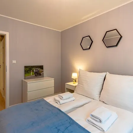 Apartment Trevilles Lesna Furtka- Z Ogrodkiem I Prywatnym Wyjsciem Do Lasu *
